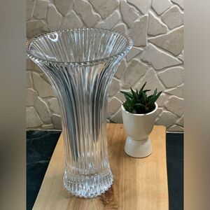NACHTMANN | Vintage Fluted Crystal Vase